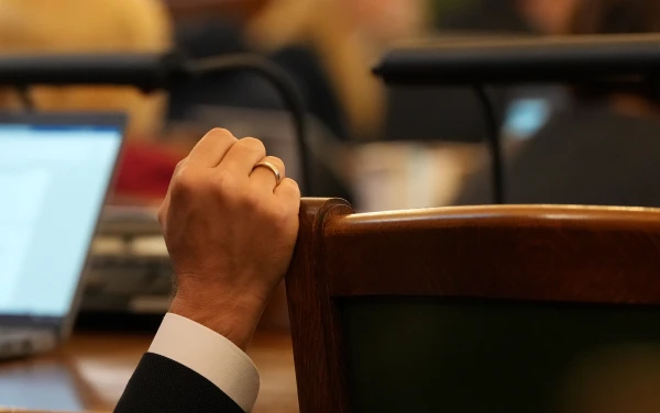 Saeima sadalījās balsojumā par Stambulas konvenciju. Vai izejas no vardarbības vairs nebūs?