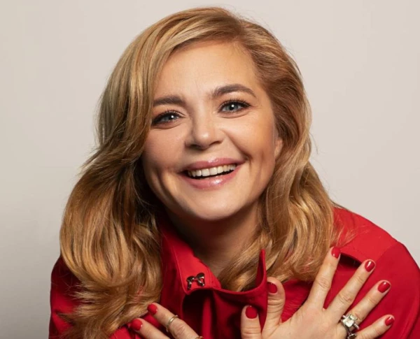 «Seksīga un brutāla»: Irina Pegova pirmo reizi parādīja jauno mīļoto