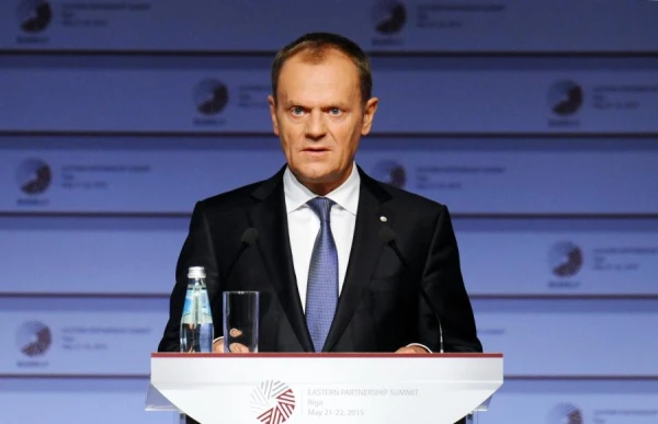 Patiesība labāka par ilūzijām: Tusk paskaidroja, kas varētu stāvēt aiz Trampa pozīcijas maiņas - Politico