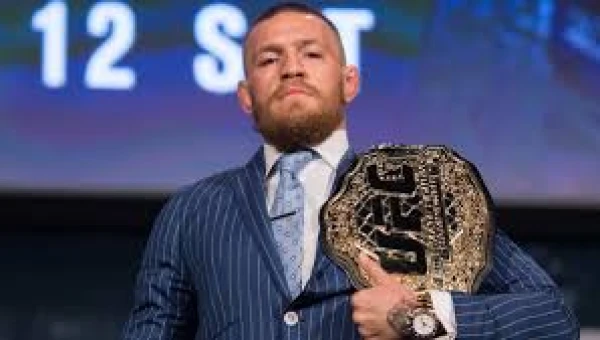 UFC zvaigzne Makgregors atklāj summu, ko plāno saņemt par cīņu Baltajā namā