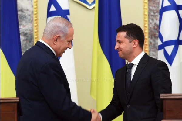 Zelenskis: Izraēla nodevusi Ukrainai jaunu ieroču sistēmu