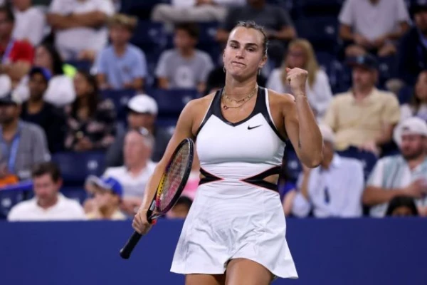 Izsolē pārdota Sofolenkas tenisa rakete no uzvarētā US Open-2025