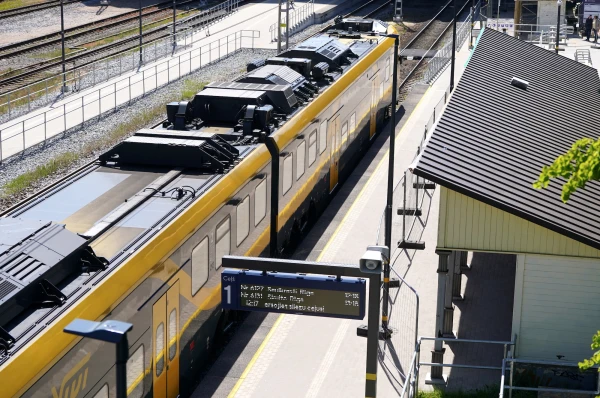 Garie sastāvi virzienā uz Daugavpili un Zilupe pagaidu laikā neapstāsies stacijā Jāņavarti