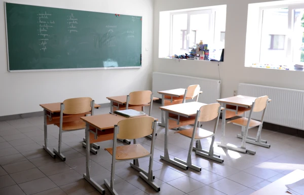 Pāreja uz latviešu valodu izaicinājumus rada arī latviešu mācībvalodas skolām