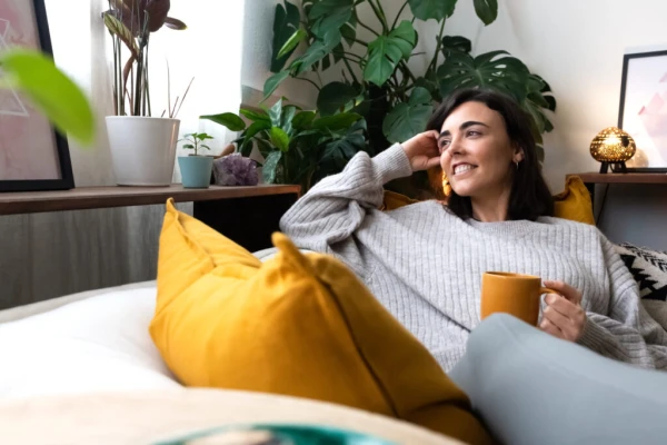 Kāpēc dzīvot vienai sievietei nav bail: patstāvīgas dzīves plusi