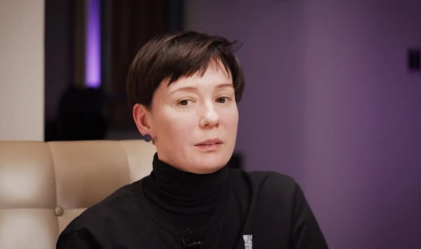 Čulpana Hamātova Rīgā svinēja 50 gadu jubileju