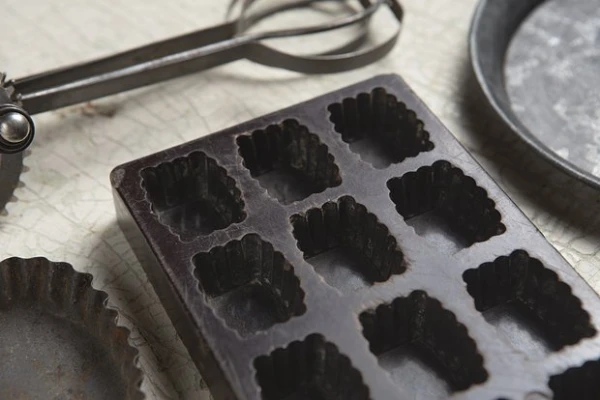 Populārā cepšanas trauki izrādījās bīstami veselībai