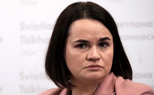 Pēkšņi: Lietuva nolēma samazināt Tihanovskas aizsardzības līmeni