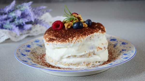 Kā tiramisu, tikai veselīgāk: gatavojam proteīnu desertu bez cukura