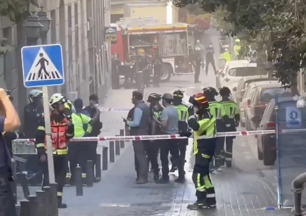 Madridē sagrūstot ēkai, gājuši bojā cilvēki