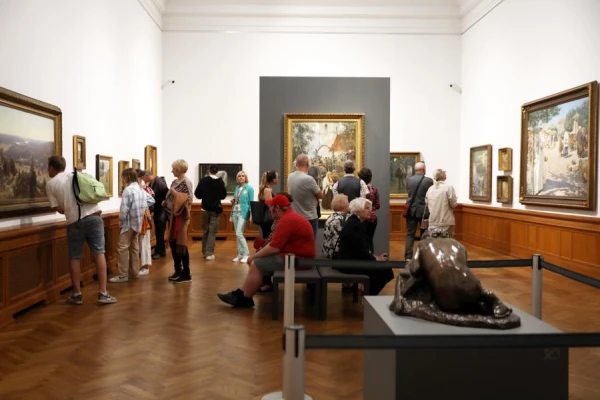 Psiholoģe pastāstīja, kā muzeju apmeklēšana palīdz cīnīties ar trauksmi