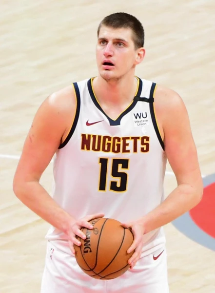 Nikola Jokičs ieņem favorītu saraksta pirmo vietu uz MVP jaunajā NBA sezonā