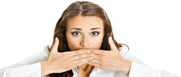 Šie vārdi bojā iespaidu: ko nedrīkst teikt par sevi