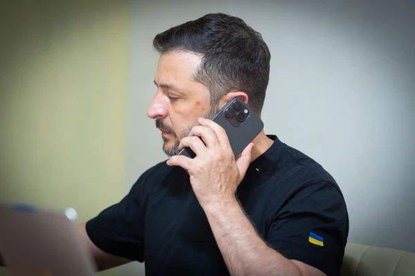 «Laba saruna, ļoti produktīva»: Zelenskis telefoniski sazinājās ar Trampu
