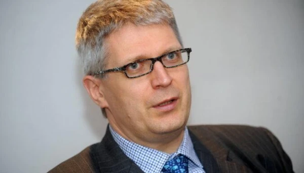 «Tautas nāve»! Neiepriecinošs prognoze par Latviju Lato Lapsa komentāros