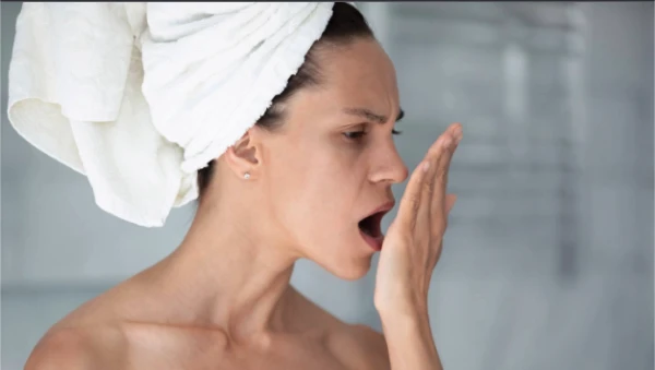 Ārsts nosauca veidu, kā atpazīt slimības pēc mutes smaržas