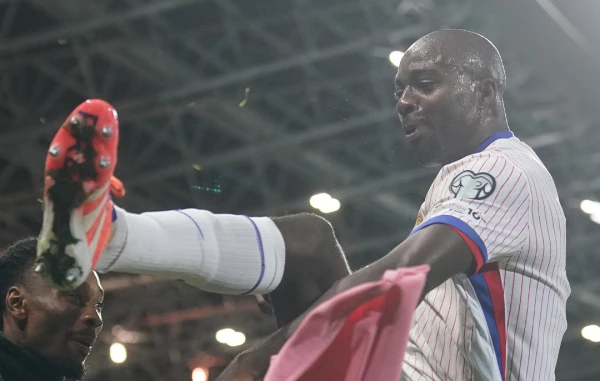 PK-2026. Grupa «D»: islandieši izcīnīja punktus pret Franciju bez Mbappes, ukraiņi grūti uzvarēja Azerbaidžānu