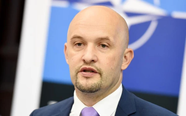 Sārts: Krievija testē NATO spējas, bet izvairās no tiešas konfrontācijas