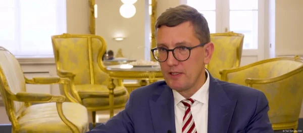 50-летний Кристен Михал.