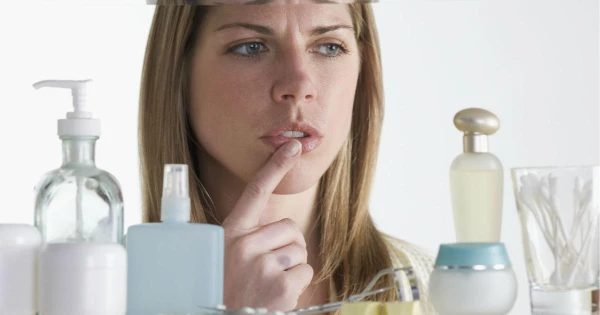 Kosmētiskie mīti: dermatologi par līdzekļiem, kas nedarbojas