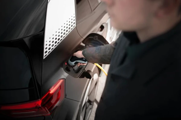 Vai būs elektriskie tanki? Latvijas armija nolēmusi pāriet uz tīriem automobiļiem
