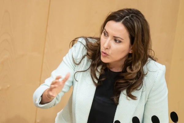 Eiropas Parlamentā novērtēja atteikšanās no Krievijas gāzes sekas