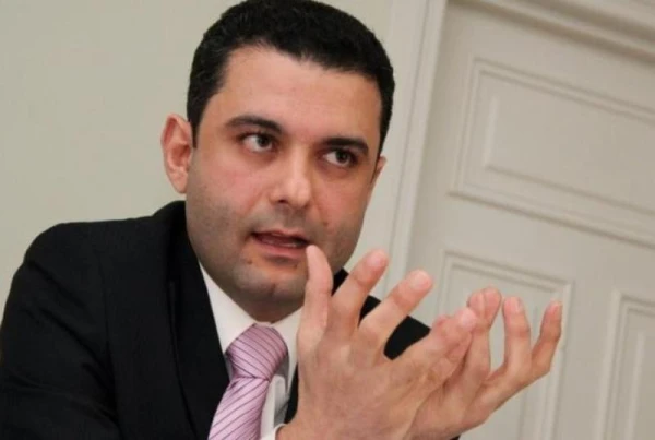 Pietiek! Abu Meri aicina mediķus neizvirzīt ultimātus