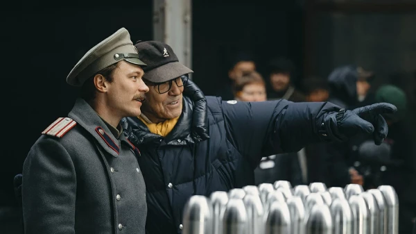 Юра Борисов подносил снаряды для мэтра.