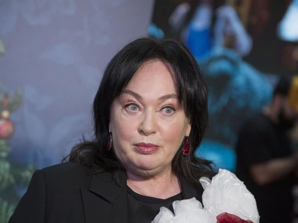 Larisa Guzejeva aizdomās par krāpšanu Bali
