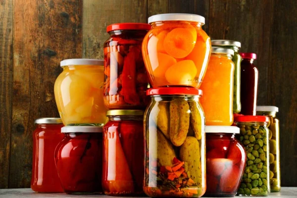 Vienkārši dzīves padomi: kā atvērt jebkuru burku 30 sekunžu laikā