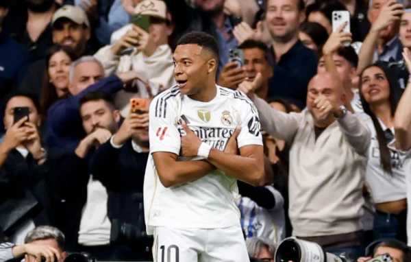 Spānijas čempionāts. Mbappé un Bellingham vārti nodrošina Madrides «Real» uzvaru pār «Barcelona»