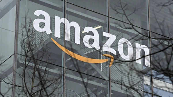 Cilvēki vairs nav nepieciešami? Amazon atlaidīs desmitiem tūkstošu darbinieku
