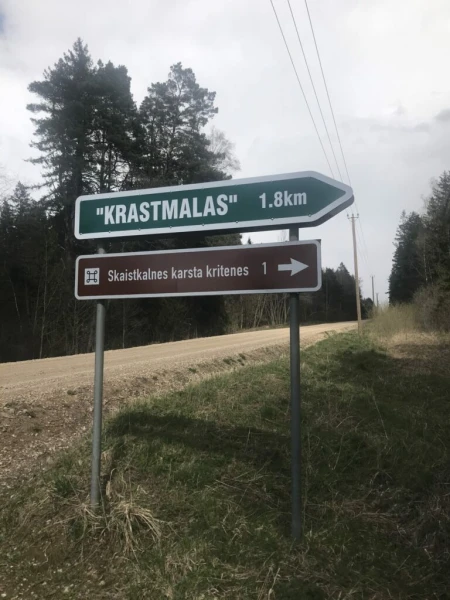 Skaistkalnē turpina dramatiski augt karsta ieplaka