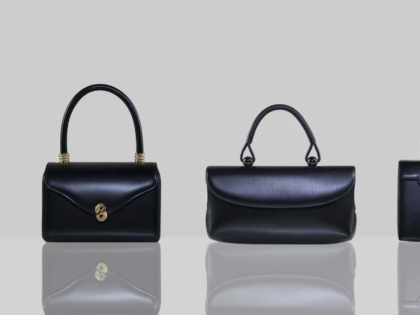 Jaunā premjerministra soma kļuvusi par hitu Japānā: ražotājs nespēj izpildīt pasūtījumus