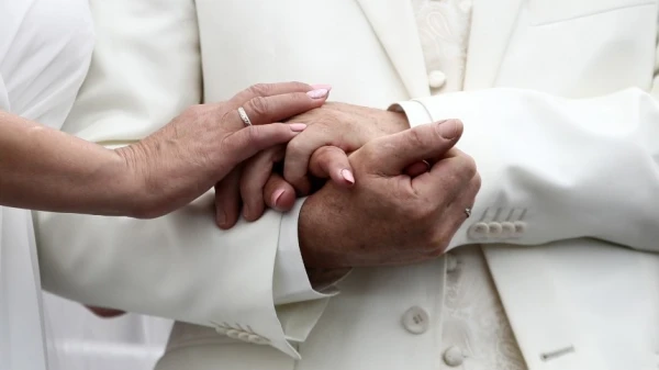 Vēlā laulība: kāpēc arvien biežāk precas pēc 30