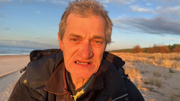 Kalngalē iepriekš sodīts vīrietis mēģina izvarot jaunu sievieti un pensionāri