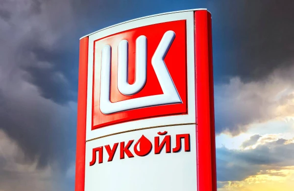 Eiropā nolēma novērtēt «Lukoil» aktīvu pārdošanas sekas ES