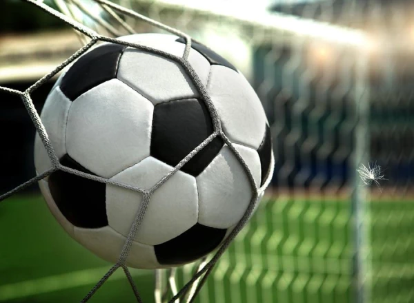 Sapņu izlase-2025: kuri futbolisti tajā iekļauti?