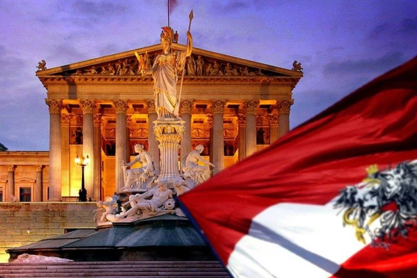 Austrijā aizturēts Latvijas pilsonis pēc draudiem sagrābt ķīlniekus vilcienā