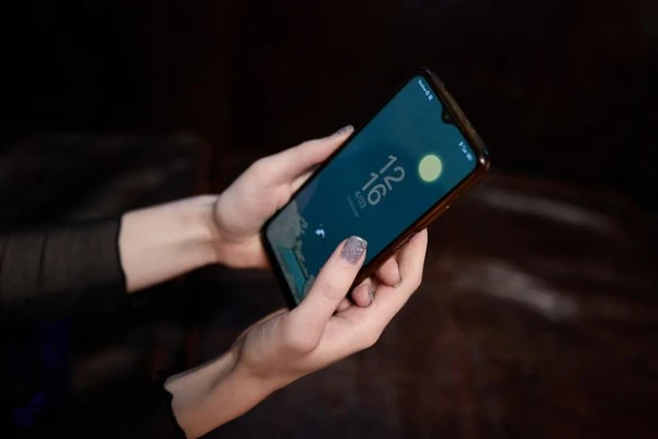 Android viedtālruņu ražotājus pieķer lietotāju maldināšanā