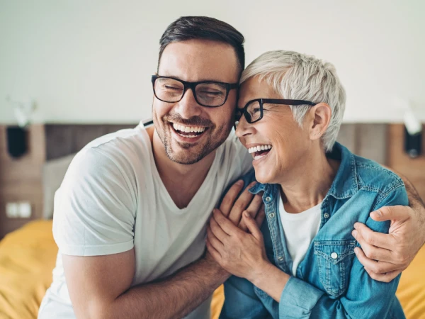 Trends, modes vai infantīlisms? Kāpēc 30 gadus vecie iemīlas 50 gadus vecajās