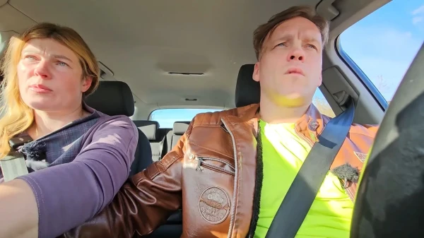 Cik bieži ravēt, nest ūdeni... Un cik reizes sekss? - Populārā šovā Latvijā jautājums izvirzīts asāk