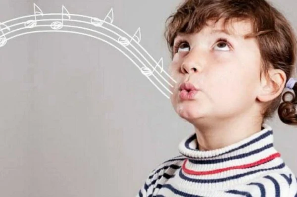 Kāpēc svilpe mājās tiek uzskatīta par sliktu zīmi?