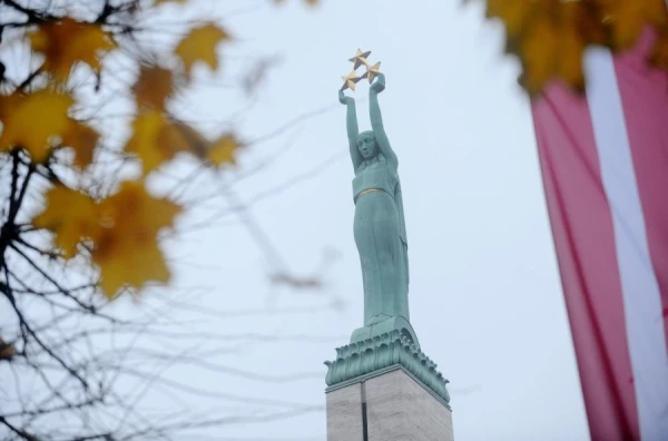 Svētku brīvdienās brīžiem gaidāma saule, lietus un sniegs