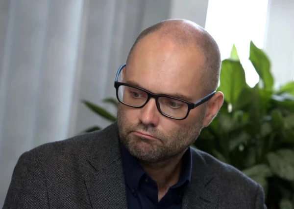 Latvieši viens otru sauc par Kremļa aģentiem, bet krievi dzīvo mierīgi - NEPLP vadītājs