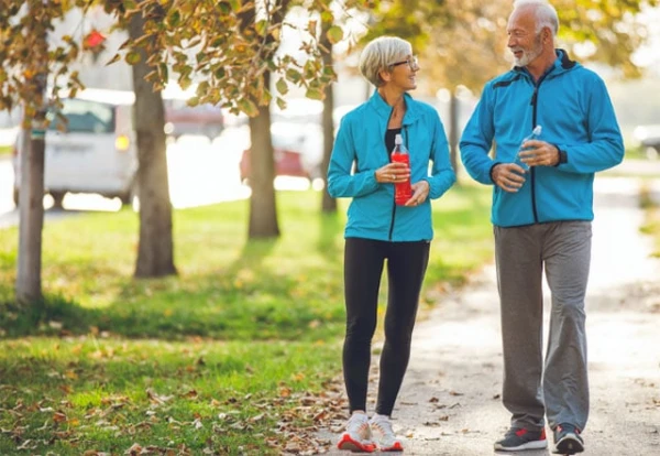 Galvenā veselīgā ieraduma sievietēm pēc 50 gadiem