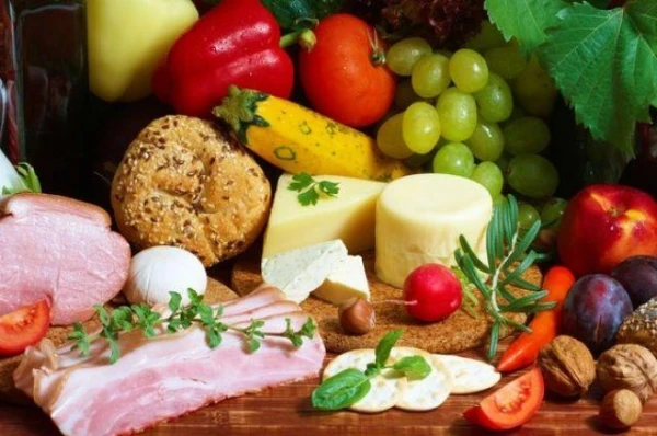 Kuri produkti ir ar augstu kaloriju saturu?