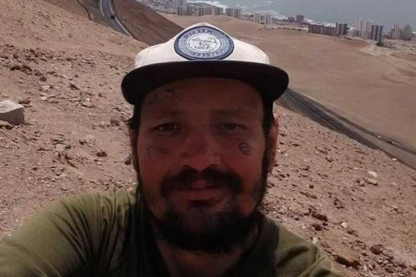 Заядлый путешественник оказался в сложной ситуации.