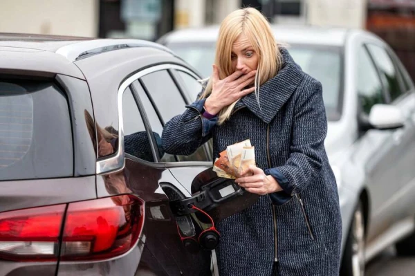 Sācies?! - ES ievieš jaunas ierobežojumus skaidras naudas izmantošanai