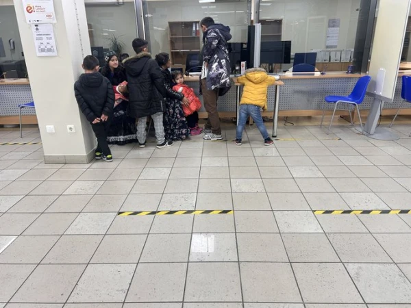 Pie mums nāk tabors! - Latviete šokēta par redzēto Pilsonības un migrācijas pārvaldē